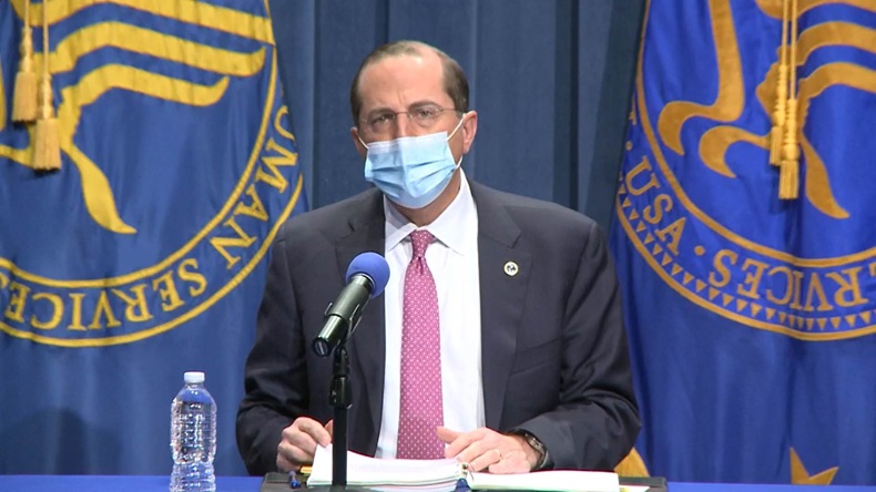 HHS Secretary Alex Azar wears a mask during a 24 November 2020 briefing on COVID vaccine distribution.
