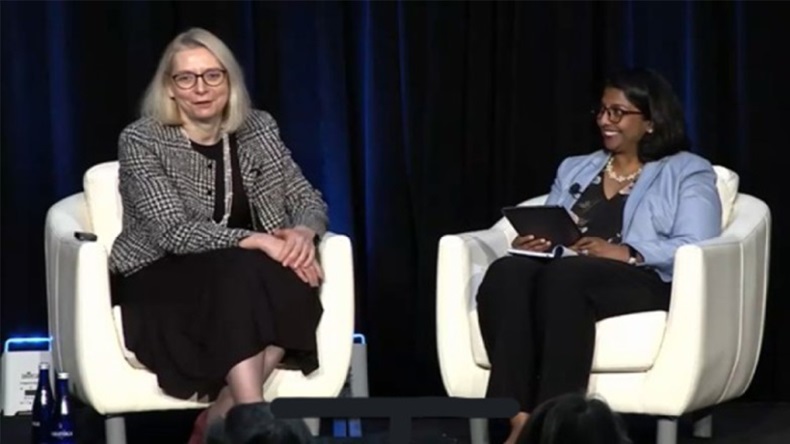 CDER Director Patrizia Cavazzoni, left, speaks with Cardinal Health's Assistant General Counsel Sonali Gunawardhana during an 18 May FDLI Annual Conference session.
